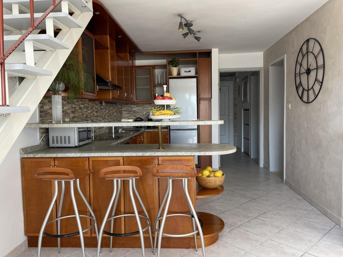 Simply The Apartma