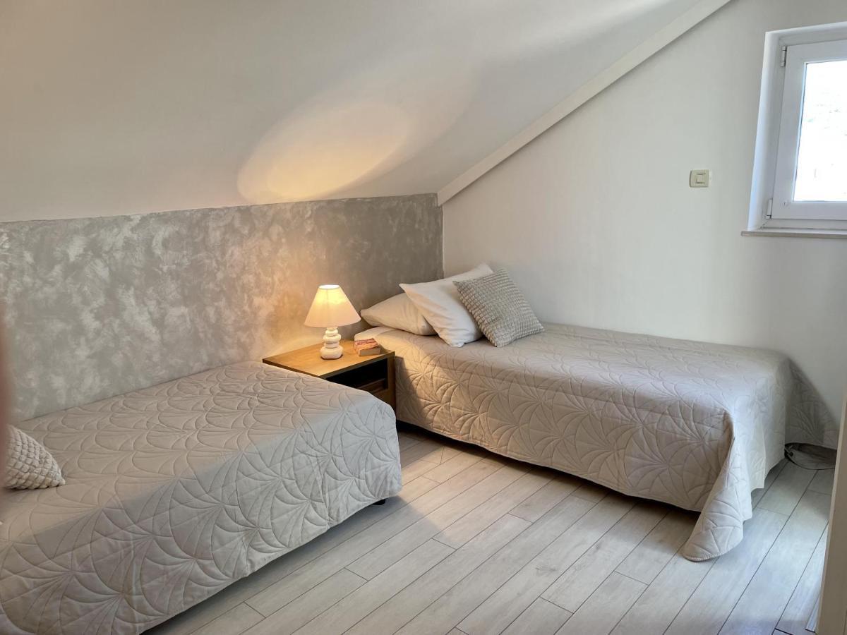 Apartment Simply The